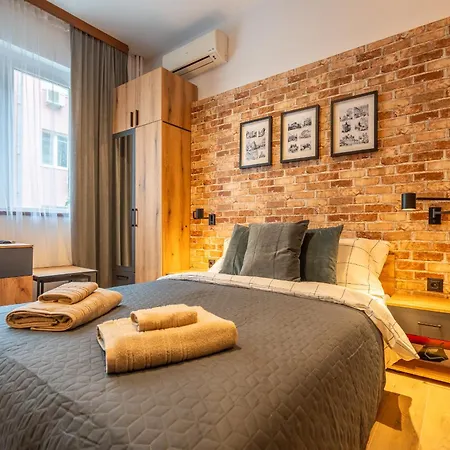 Apartment Bb