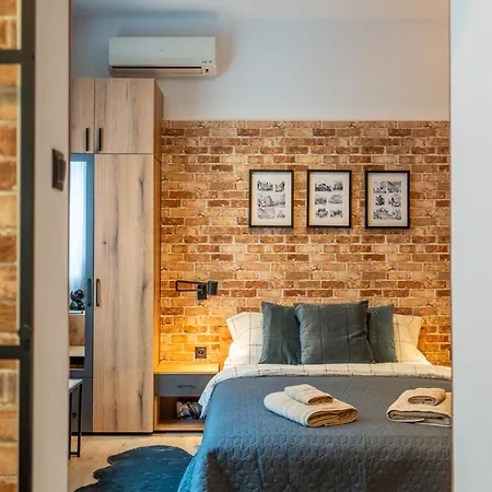 Apartment Bb